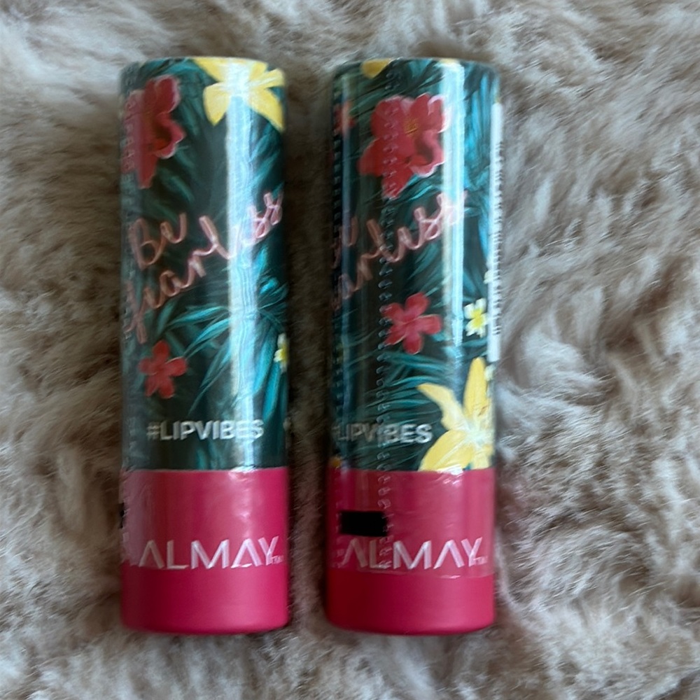 Brand new Almay lip vibes “Be Fearless” lipstick. Lot of 2